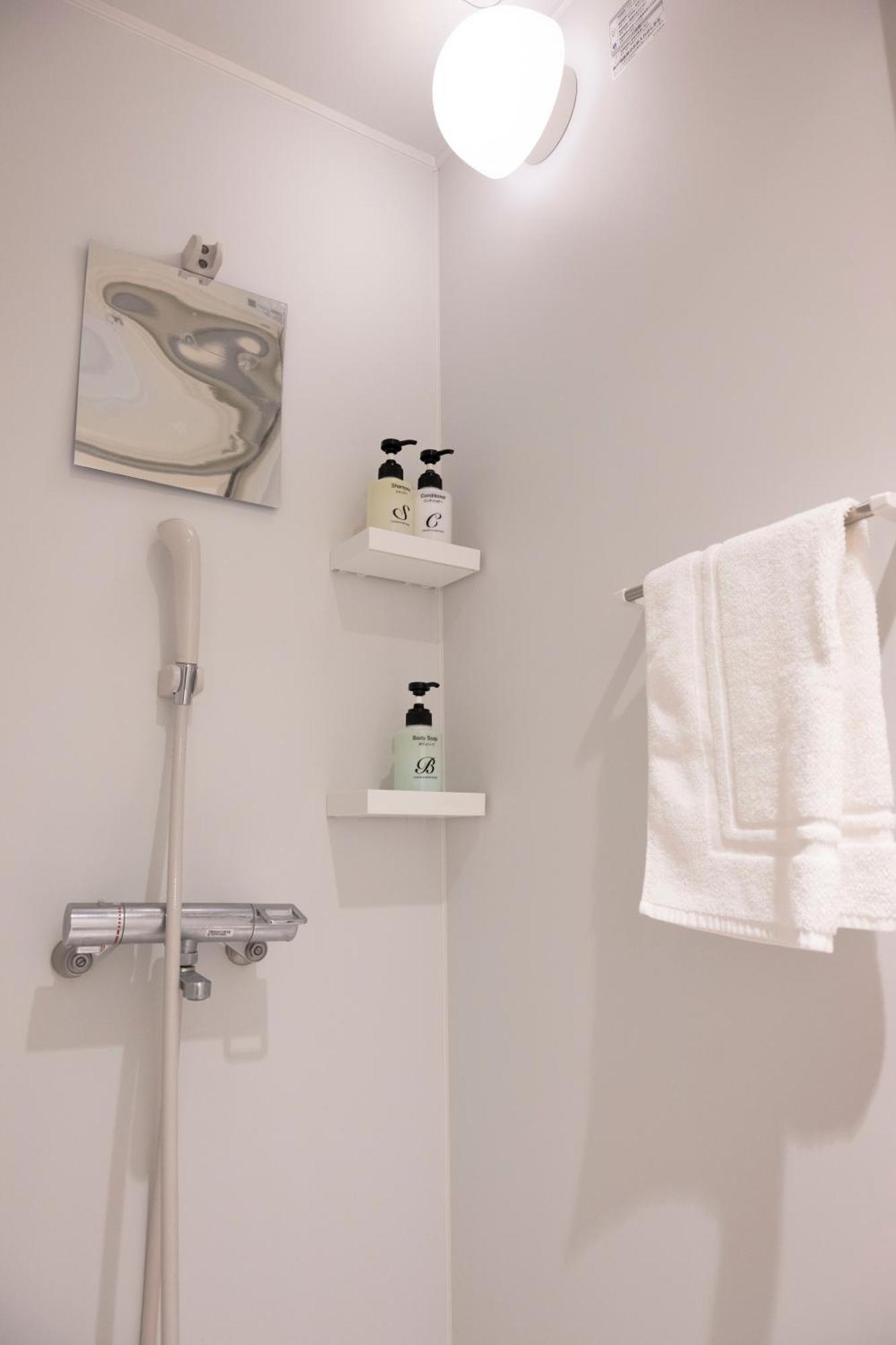 Ele Hotel Ginza East Токио Номер фото